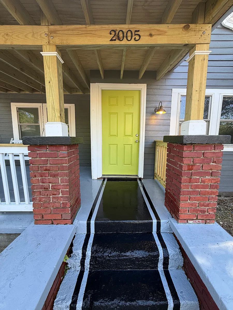 NEW, DEEP PORCH - 2005 Mississippi Ave