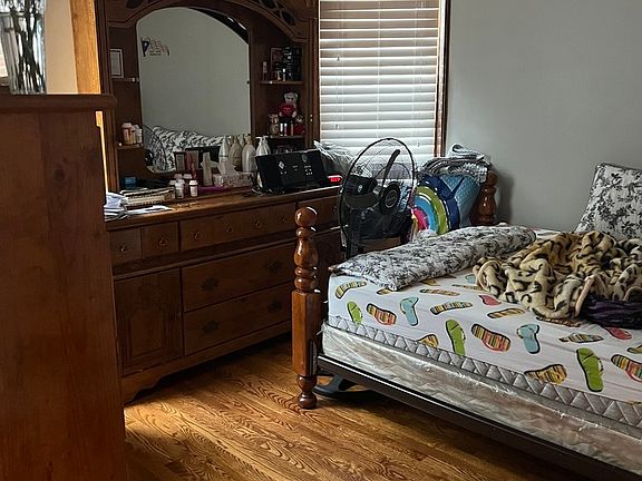 2nd image of 3432 N Keeler Ave
