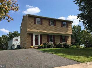 113 Chestnut Dr, Quakertown, PA 18951