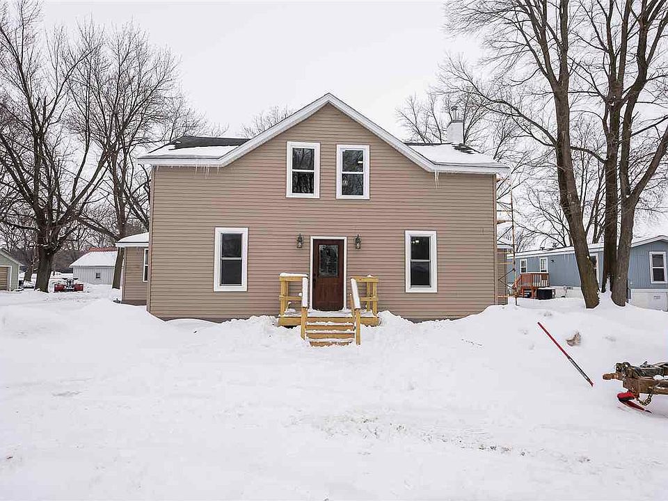 1st image of 104 E Cedar St #E