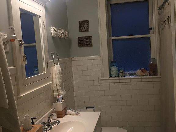 4th image of 4518 Shenandoah Ave #1F