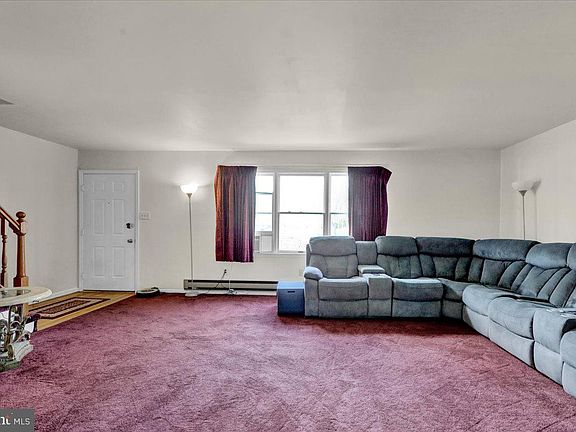 5th image of 632 Leesport Ave