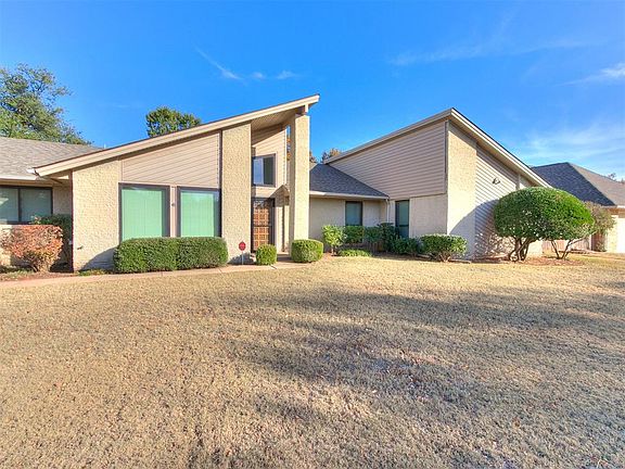 3rd image of 12316 Deerwood Cir