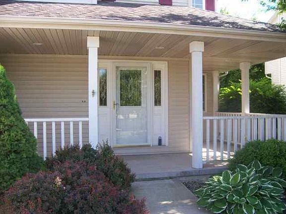 3rd image of 3501 Castlemain Dr
