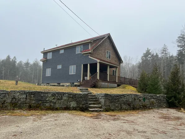 83 Dog Island Road, Brooksville, ME 04642