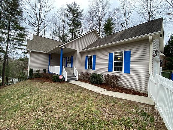 2nd image of 1734 Clairmont Dr