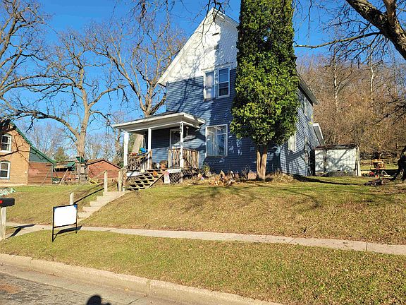 3rd image of 847 N Church St