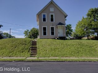 1719 E 13th St, Davenport, IA