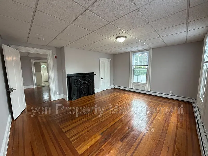 189 Exchange St #2