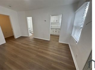 30 E 68th Way #A, Long Beach, CA 90805