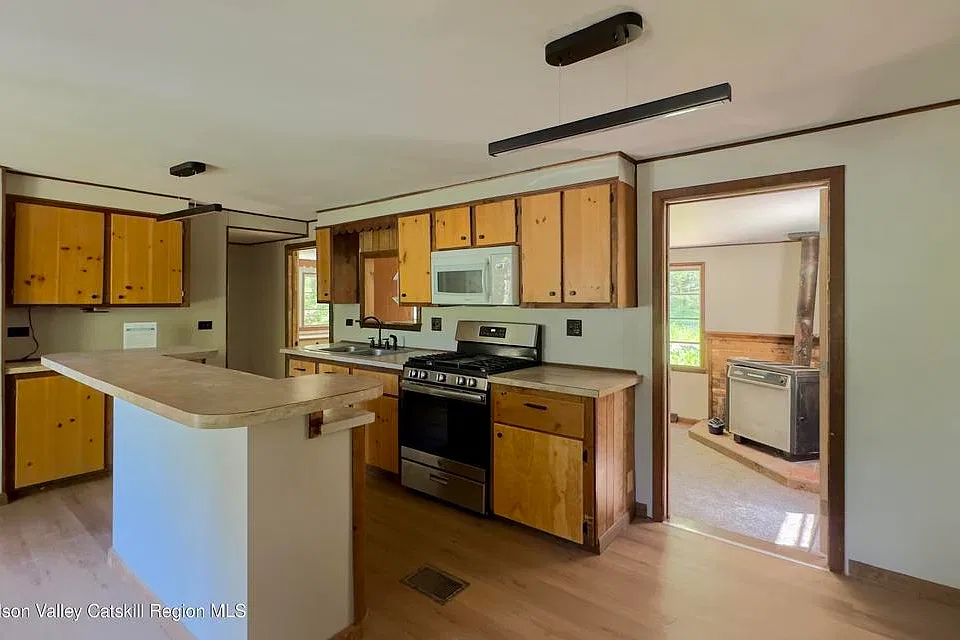 1072 Honey Hollow Rd
