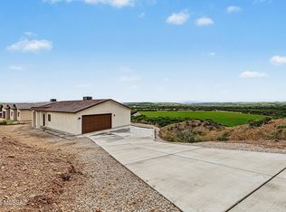 400 Cancun Ct, Rio Rico, AZ 85648