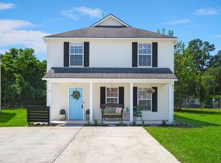 9 Woodleaf Ct, Charleston, SC 29407