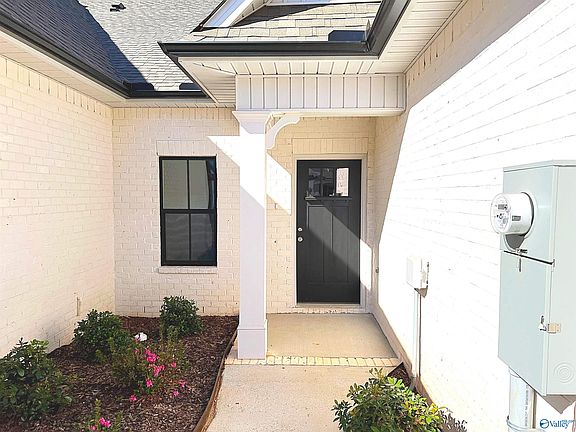 4th image of 431 Tillane Park Cir