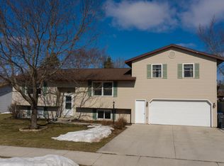 1512 Virginia Ave, NEW HOLSTEIN, WI 53061