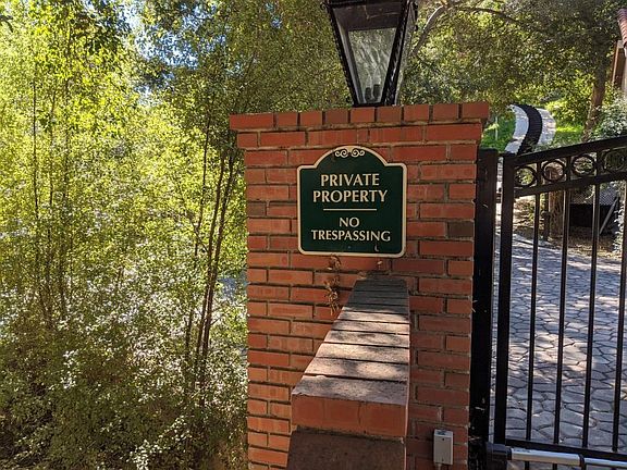 Private gated estate on 7 acres