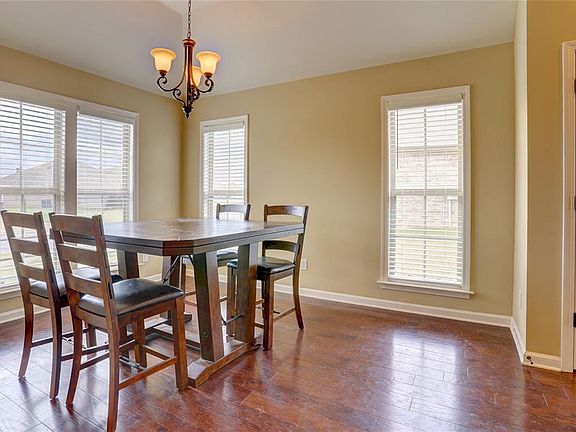 4th image of 8821 Andress Ct