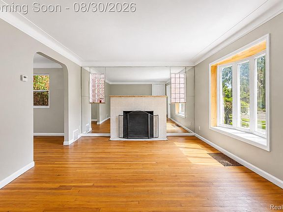 2nd image of 13641 Cloverlawn St