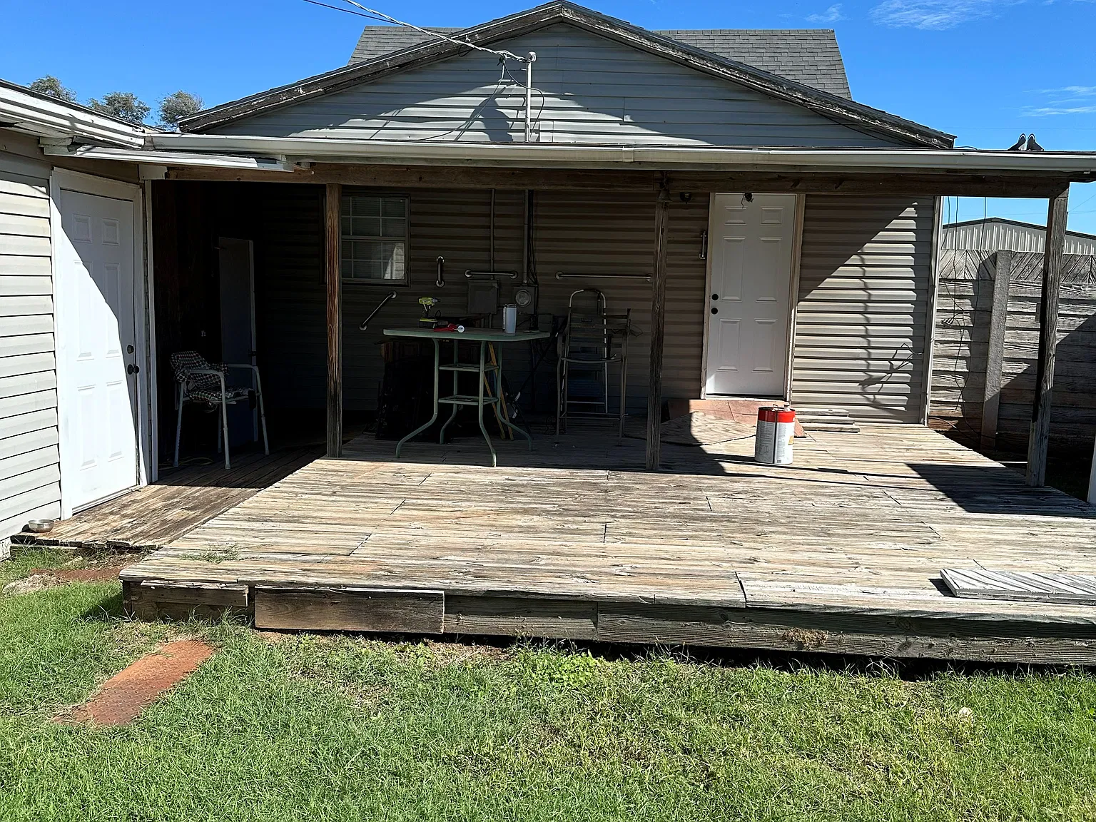2 bed, 842 sqft, $800 — Photo 2