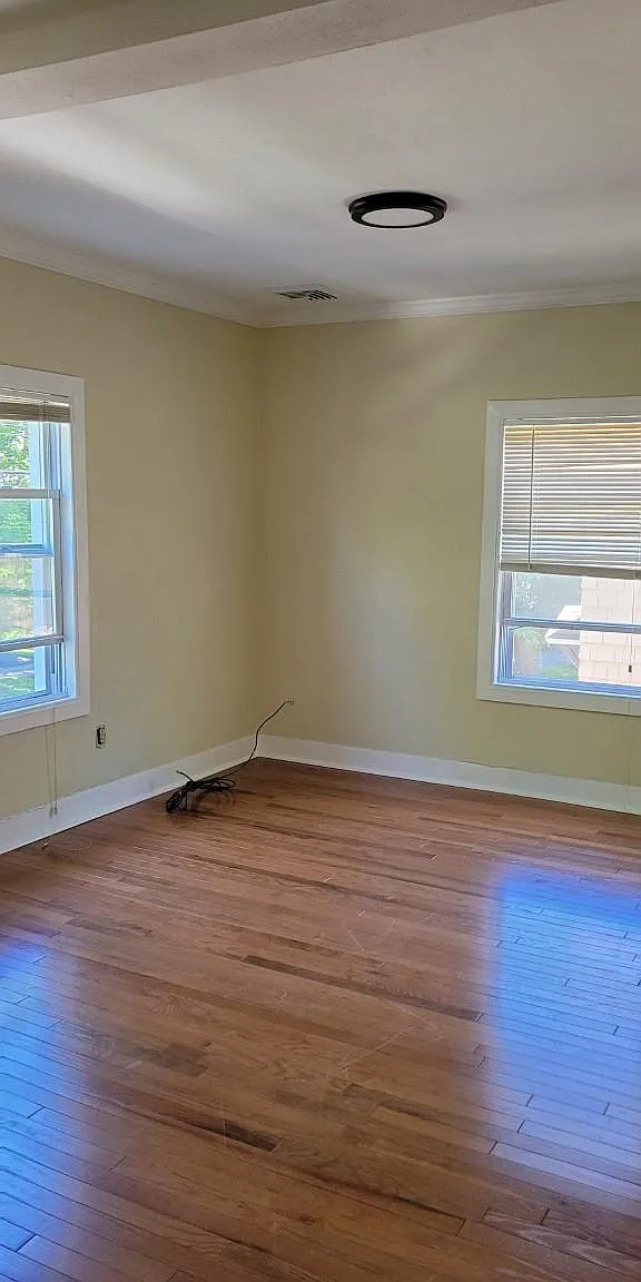 2 bed, 975 sqft, $1,200 — Photo 3