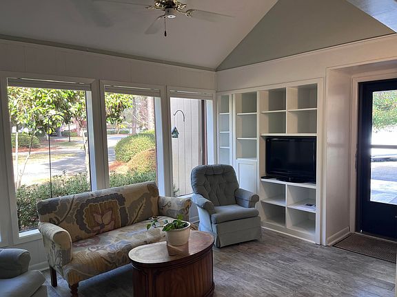 3rd image of 553 Augusta Dr #11602