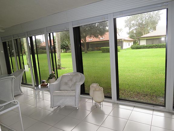 Home For Sale In Palm Chase Lakes