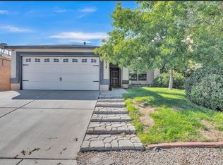 919 Crane Dr SW, Albuquerque, NM 87121