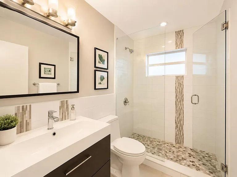 1156 SW 4th Ave — Photo 10