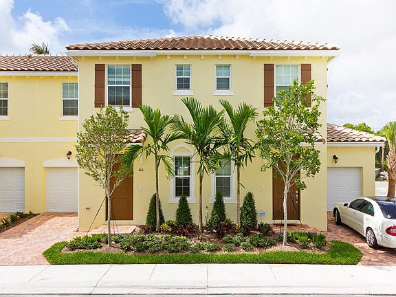 5th image of 466 Lauren Pine Pl