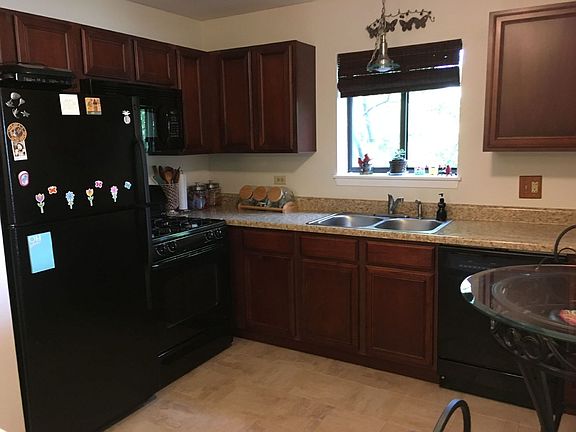 5th image of 2210 Abbeywood Dr APT E