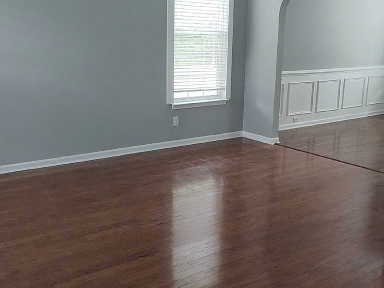 9 Old Bridge Dr — Photo 2