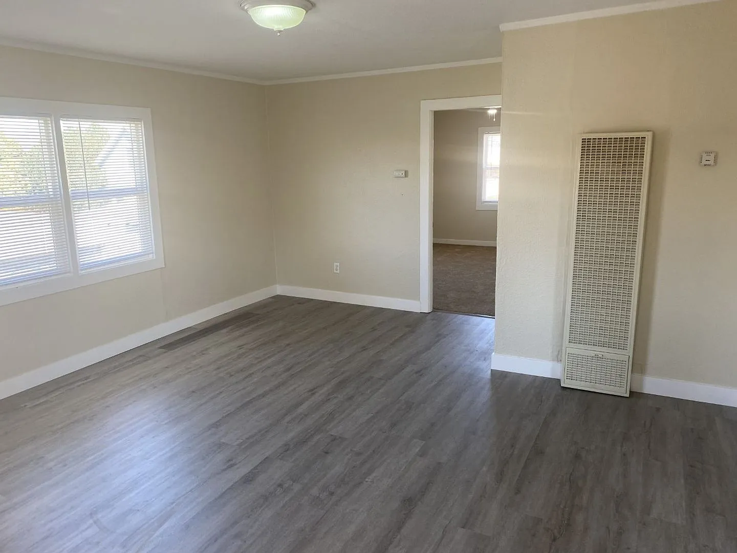 Lovely 2 Bedroom, 1 Bathroom Unit in Vallejo! — Photo 3