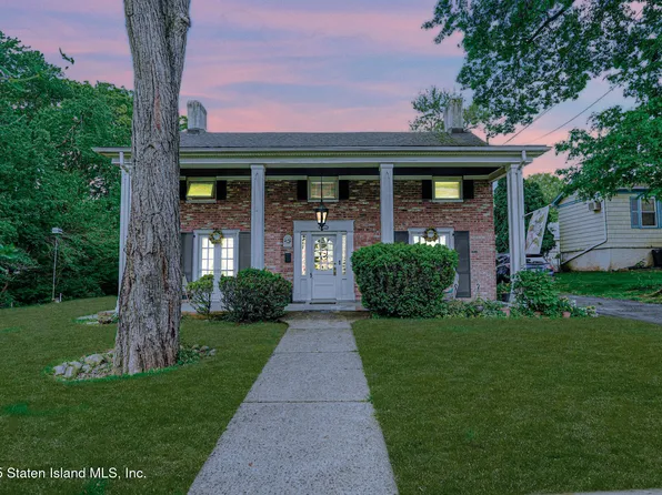 77 S Goff Ave, Staten Island, NY 10309