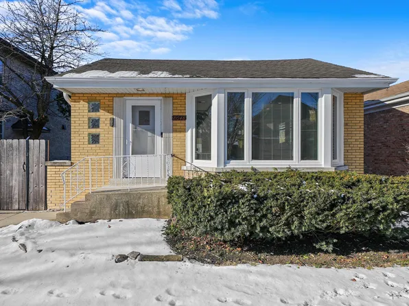 8046 N Merrill St, Niles, IL 60714