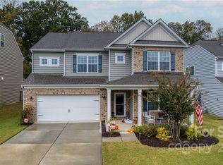 13610 Canterbury Castle Dr, Charlotte, NC 28273