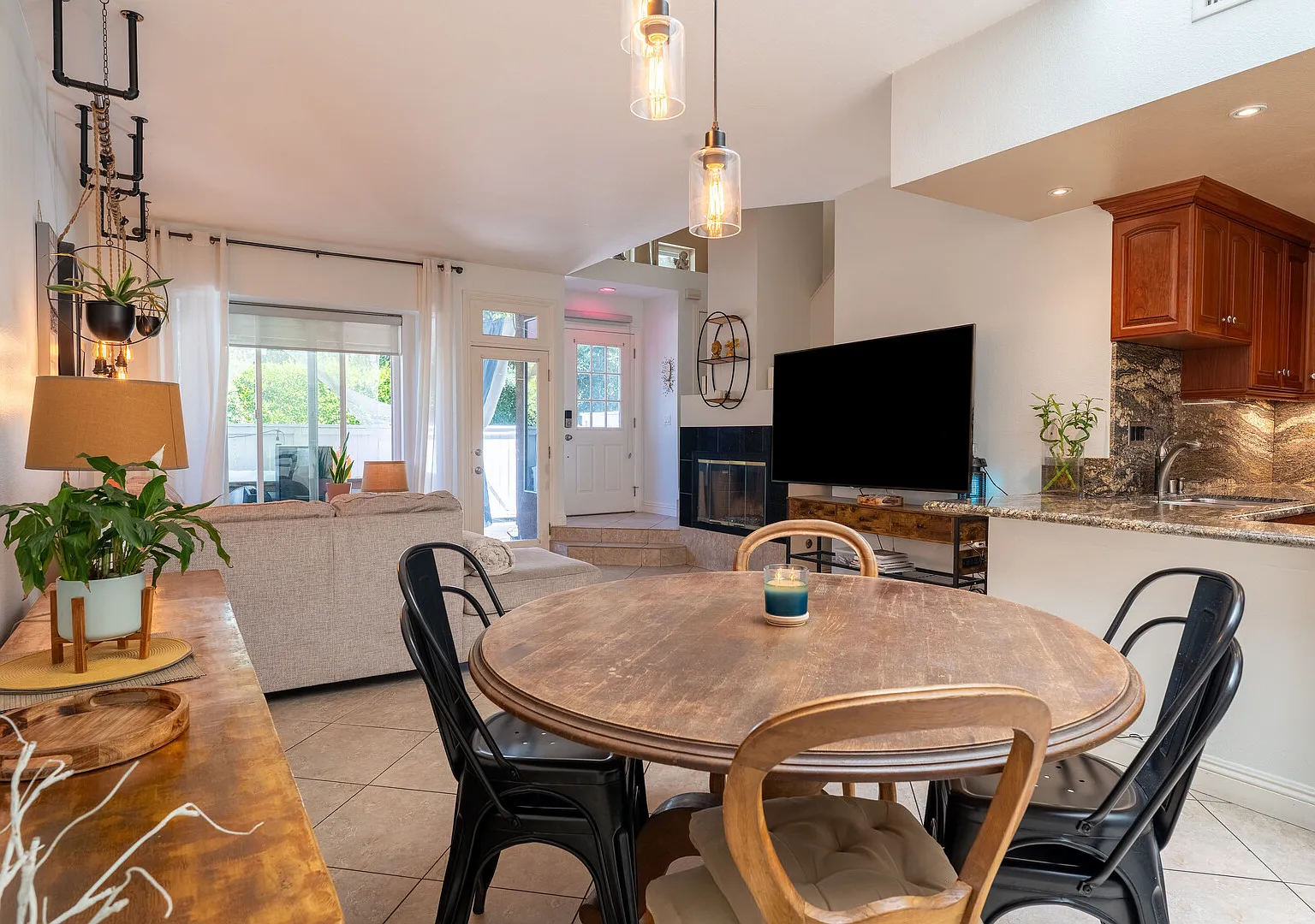 "Luxury Furnished Condo in Mission Viejo Walk-In Ready Near Beach & — Photo 3
