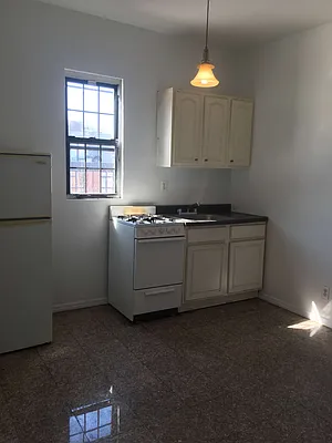 Rented by Grand & Co. | media 24