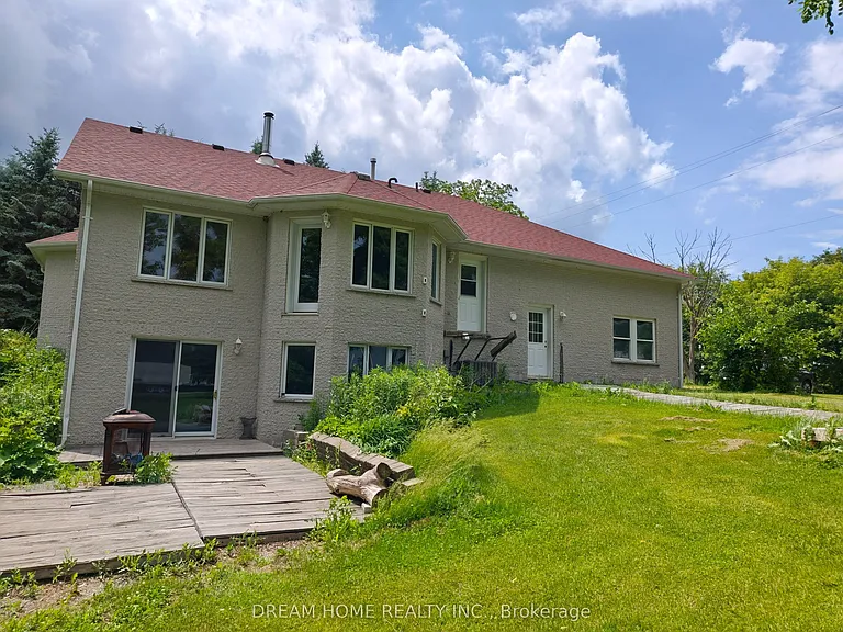 19811 Woodbine Ave — Photo 1
