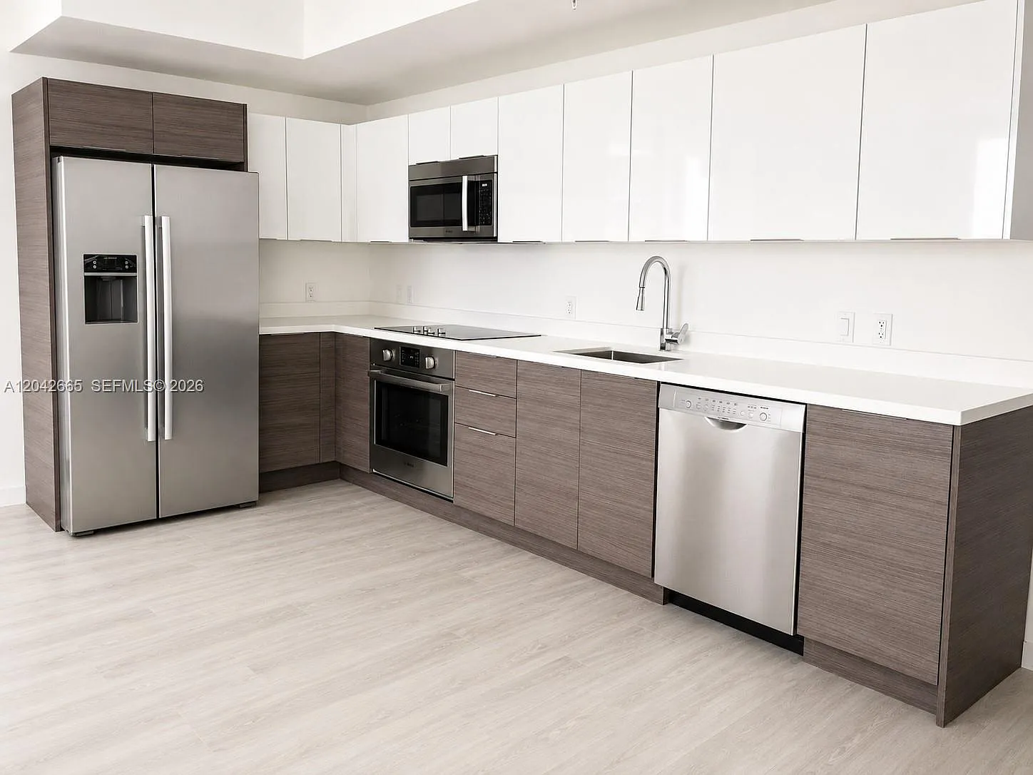 2 bed, 1116 sqft, $4,100 — Photo 2