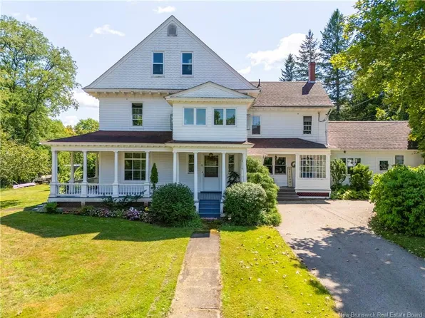 8 Gordon St, Sussex, NB E4E 1Z4