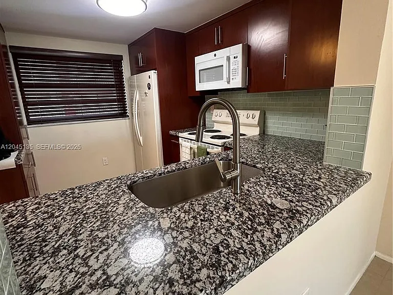 10845 SW 112th Ave #211 — Photo 5