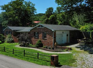 246 Old Blacksferry Ln, Clinton, TN 37716