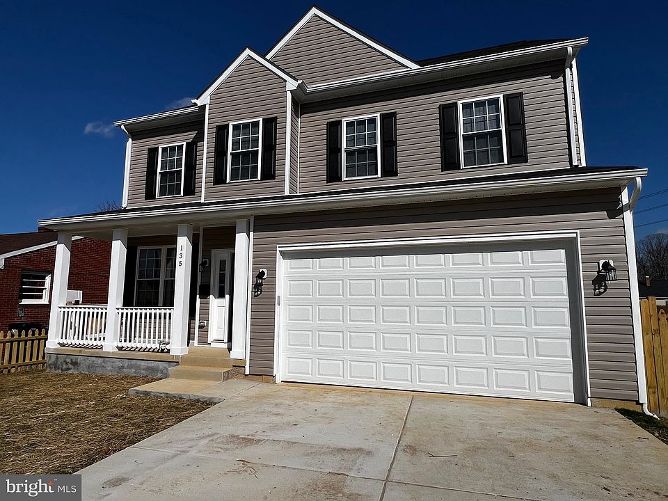 1st image of 135 Hillcrest Dr