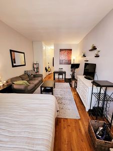 512 E 82nd St APT 3B, New York, NY, 10028