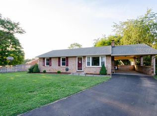 1807 Terry Dr, Vinton, VA 24179