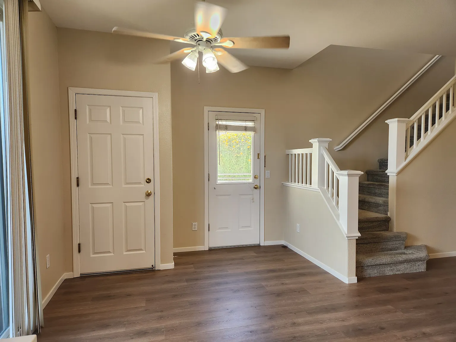 3 bed, 2.5 bath, 1591 sqft, $3,450 — Photo 4
