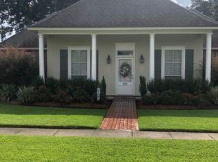 10115 Summerfield Dr, Denham Springs, LA 70726