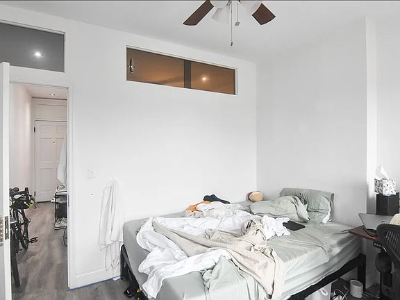 5th image of 818 Manhattan Ave APT 3R
