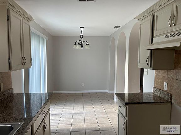 5th image of 2416 Munich St