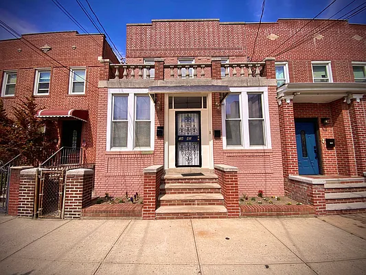 Rented by Amorelli Realty | media 16